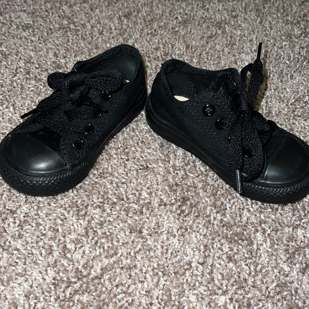 Toddler Converse - Picture 3 of 4